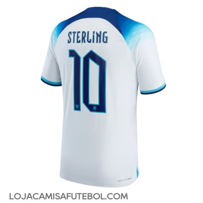 Camisa de Futebol Inglaterra Raheem Sterling #10 Equipamento Principal Mundo 2022 Manga Curta